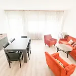 Due Camere, Centrale, Vicino Al Mare - Marina Marconi