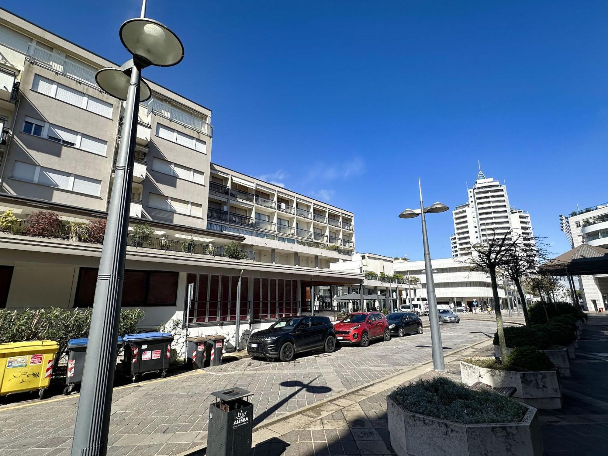 Due Camere, Centrale, Vicino Al Mare - Marina Marconi