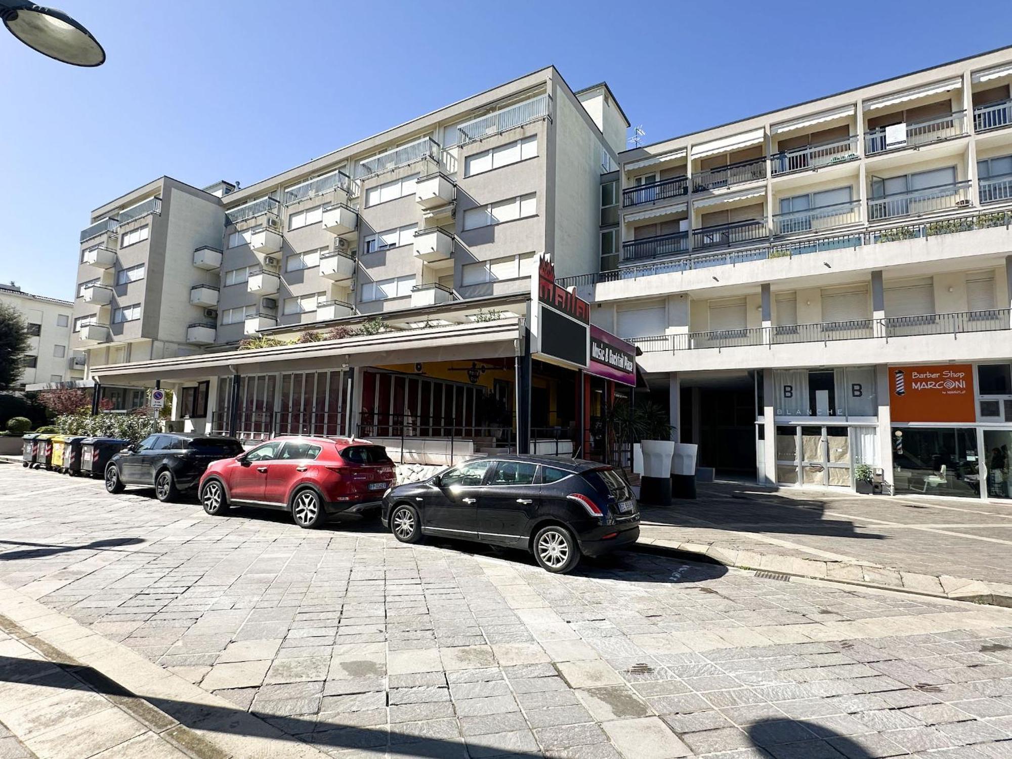 Appartamento Due Camere, Centrale, Vicino Al Mare - Marina Marconi